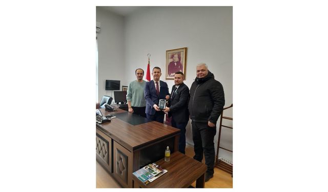 Ayaz Kan Yapımcılarından Eskişehir Vali Yardımcısı Oğuz Şenlik’e Ziyaret