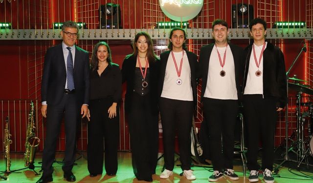 İletişim Bilimleri Fakültesi PRİDA ve AkademİDA Ödülleri’nden dereceyle döndü