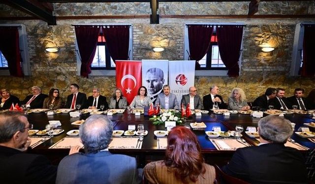 Vali Yılmaz iftarda mülki idare amirleriyle buluştu