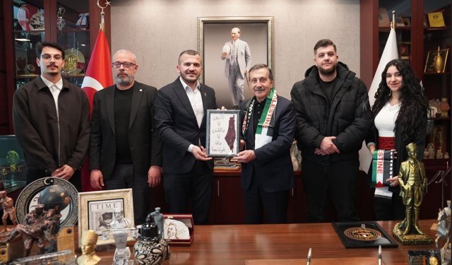 Başkan Ataç Filistinli Öğrencileri Ağırladı