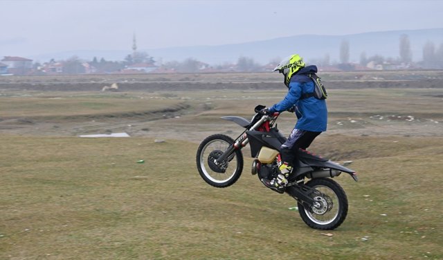 Eskişehirli motosikletçilerin pist talebi