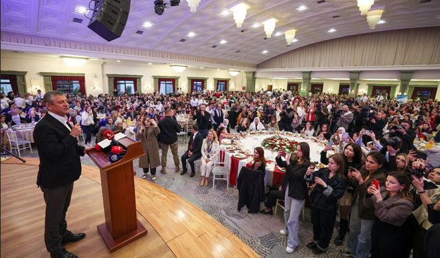 Özgür Özel; “Eskişehir Kadınların Güçlü Olduğu Bir Kent”