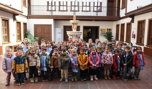 Miniklerden Tarihe Yolculuk