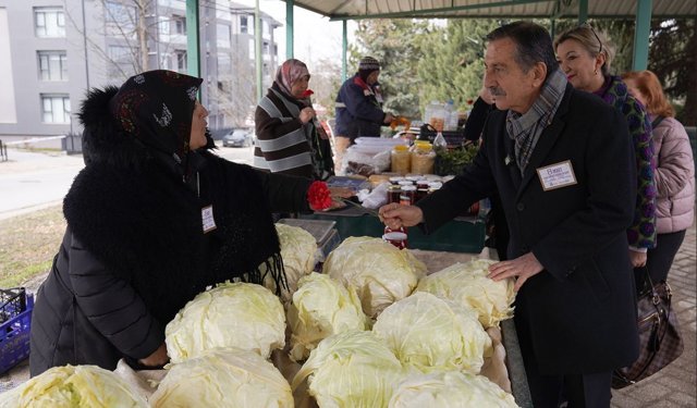 Başkan Ataç Üretici Kadınların 8 Mart Dünya Emekçi Kadınlar Günü’nü Kutladı