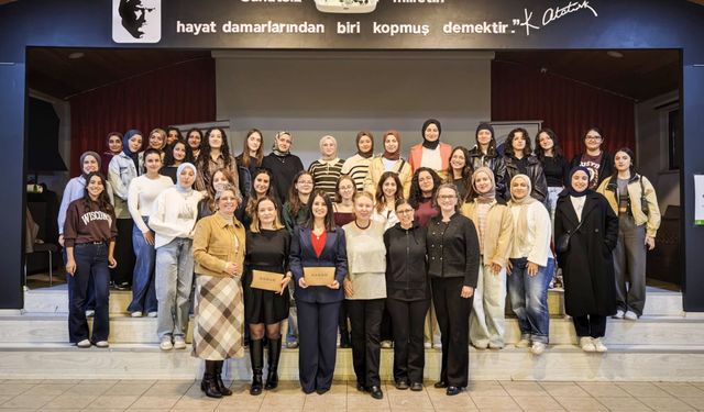 Tepebaşı’ndan Gençlere Farkındalık Eğitimi