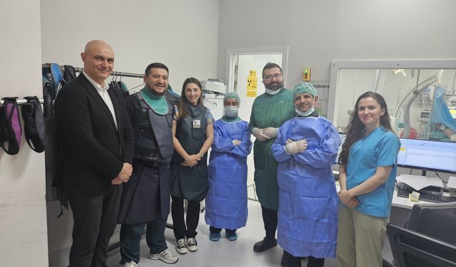 Bilecik'te ilk defa yeni nesil kalp pili uygulaması