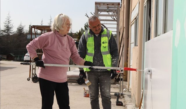 Büyükşehir Belediyesinin Alçı Ve Boya Kursuna Yoğun İlgi