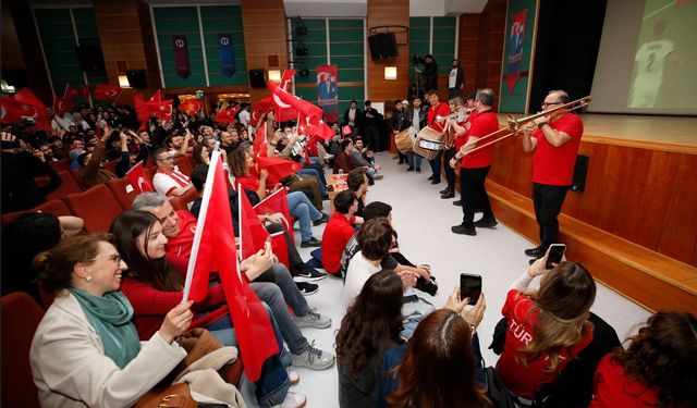 Anadolu Üniversitesi tek yürek oldu