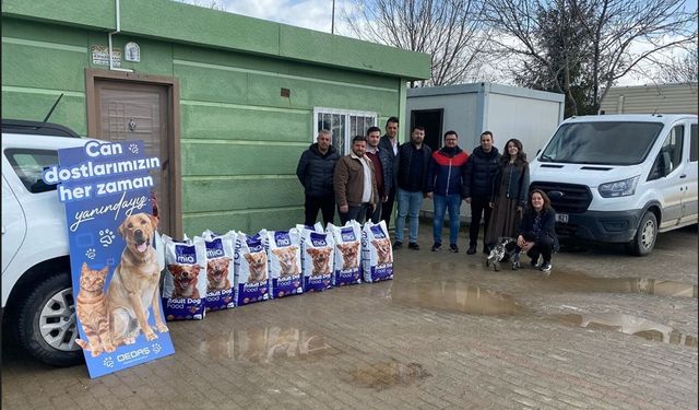 OEDAŞ’tan Barınağa 300 Kg Mama Bağışı