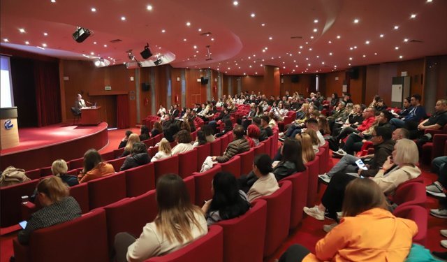 Büyükşehir Belediyesinde Hizmet İçi Eğitimler Sürüyor