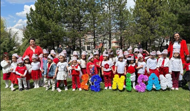 ESMEK Oyun Evlerinde 23 Nisan Coşkusu