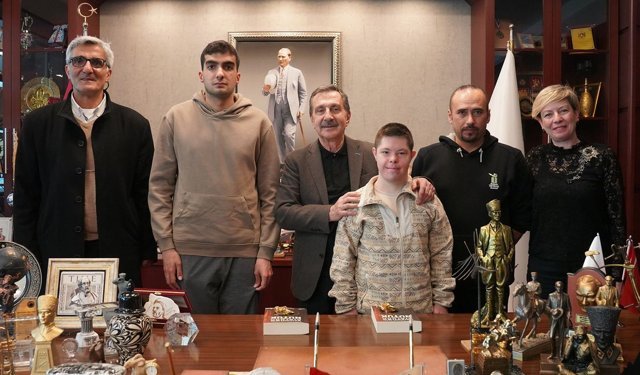 “Tepebaşı Belediyesi Her Zaman Özel Bireylerimizin Yanında”