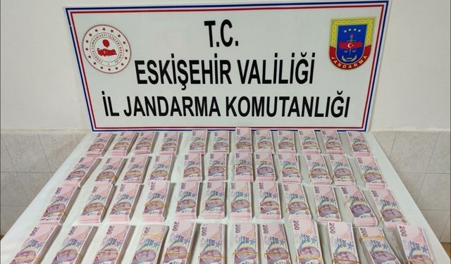 1 milyon 940 bin TL sahte parayla 22 adet büyükbaş satın aldı