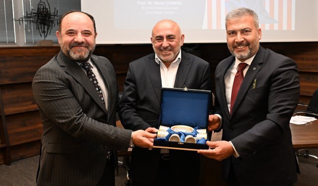 Küresel sistem Anadolu Üniversitesi’nde masaya yatırıldı