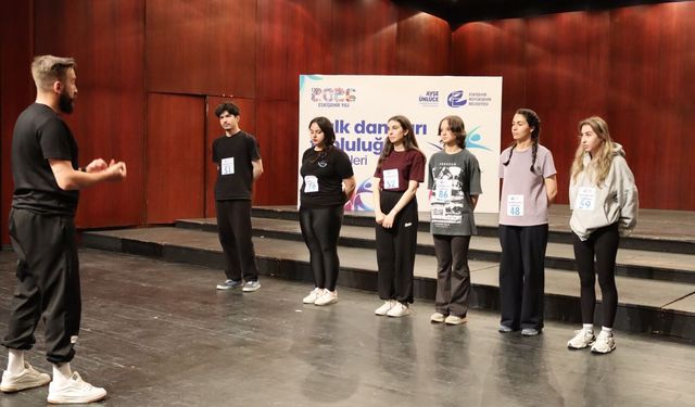 Eskişehir Yılı 2026 Halk Dansları İçin Yetenekler Sahneye Çıktı