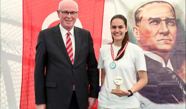 Odunpazarı’nda Tenis Heyecanı Finalle Taçlandı