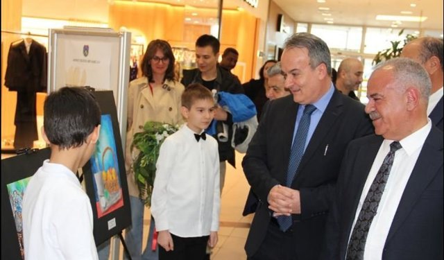 Ahmet Sezer Ortaokulu'ndan “Renklerle Büyüyen Hayaller"