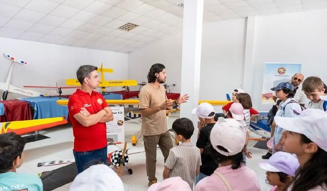 200 Çocuk Türkkuşu İnönü Havacılık Eğitim Merkezi’nde
