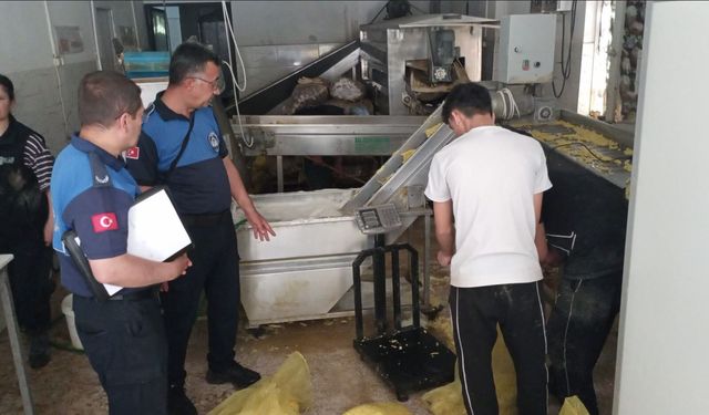 Odunpazarı Zabıta Ekipleri Ruhsatsız Gıda İşletmesini Mühürledi