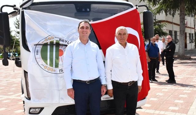 Beylikova Belediyesine Hibe Edilen Çöp Aracı Hizmete Alındı