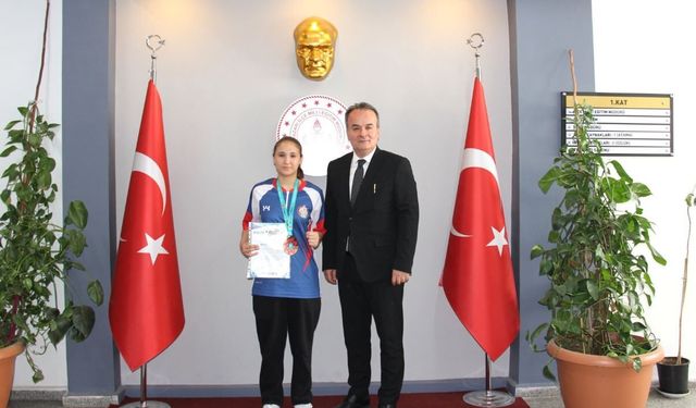 Gümüş Madalyalı Sporcudan Murat Sertsöz'e Ziyaret