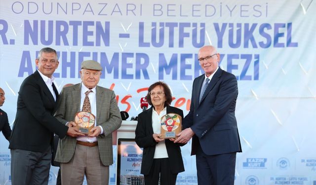 Özgür Özel Odunpazarı Belediyesi Alzheimer Merkezi’ni Açtı