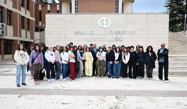 57 ilden 23 bin 352 aday öğrenciyi kampüste ağırladı