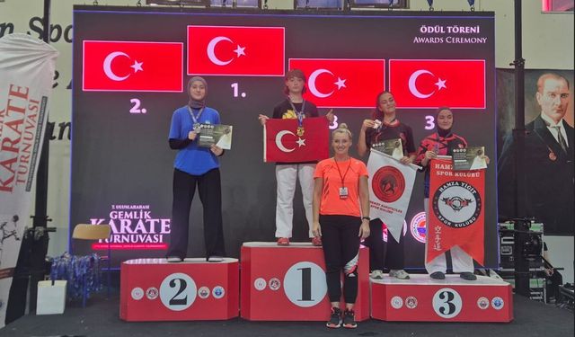 Uluslararası Karate Turnuvası'nda Eskişehir'e Madalya Yağdı