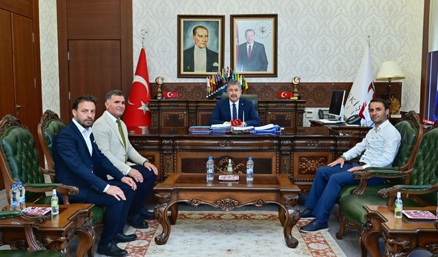 Bayburtlular Derneği'nden Vali Yılmaz'a Ziyaret