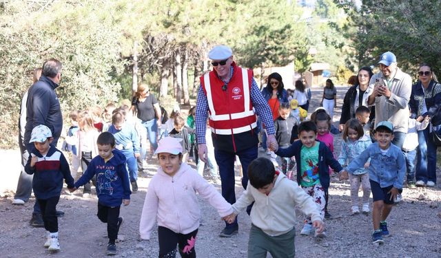 İki Nesil El Ele Hareketlilik İçin Yürüyecek