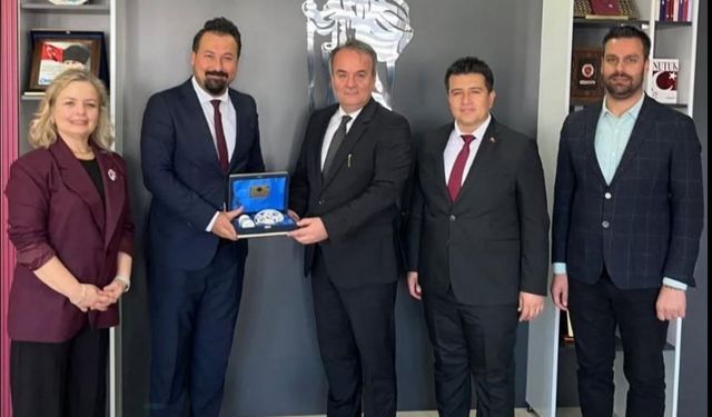 Eskişehir Anadolu Lisesi'nden Murat Sertsöz'e Ziyaret