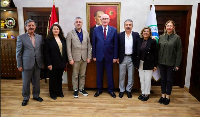 Yenikent’ten Başkan Kurt’a İmar Planı Teşekkürü