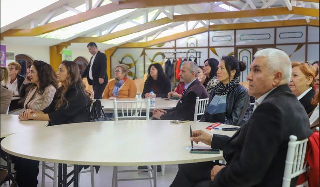 Kadınların Siyasette Daha Güçlü Temsili İçin Güç Birliği
