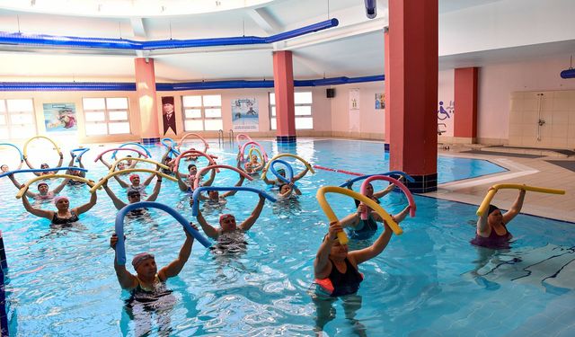 Tepebaşı’nda Yüzme Ve Salon Sporları Kursları İçin Kayıtlar Başlıyor