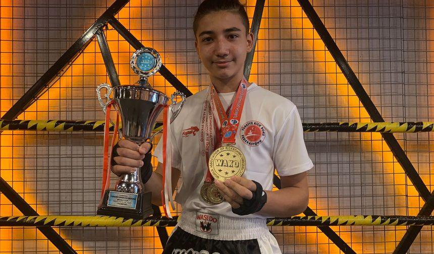 Eskişehirli genç kick boks şampiyonun hedefi Milli Takım