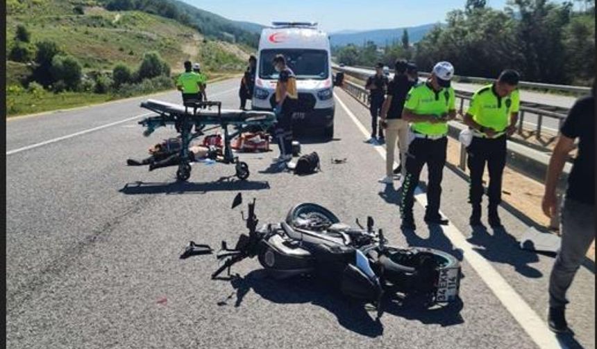 Tıra arkadan çarpan motosikletin sürücüsü hayatını kaybetti