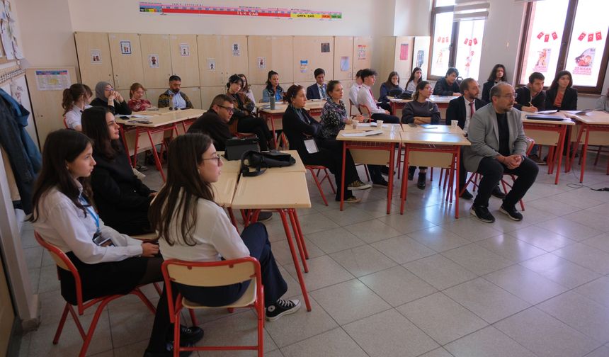 Çağdaş Okullarından Eskişehir'de Bir İlk