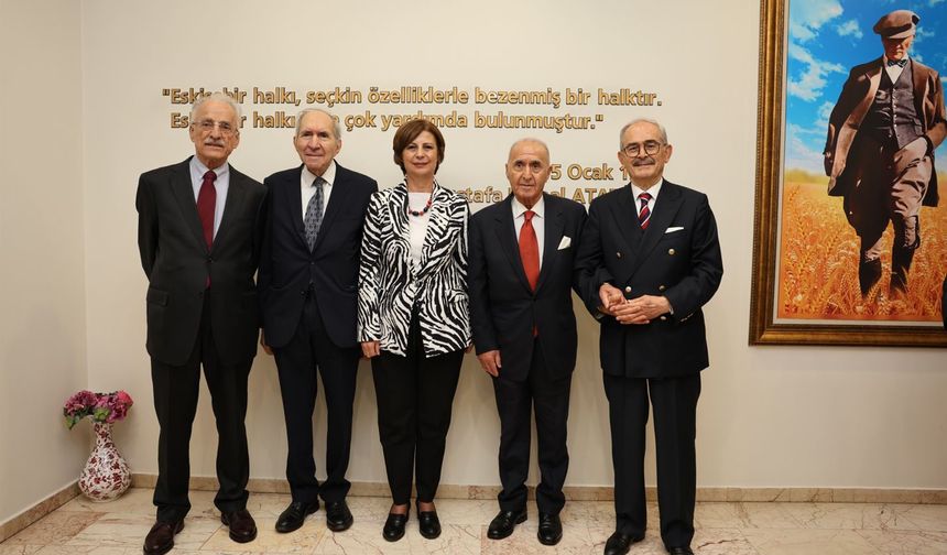 CHP Önceki Dönem Genel Başkanlarından Başkan Ünlüce’ye Ziyaret