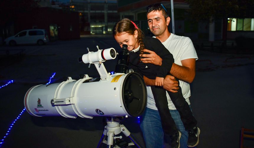 Ay’ın Büyüleyici Yüzünü Tepebaşı’nda Gözlemlediler