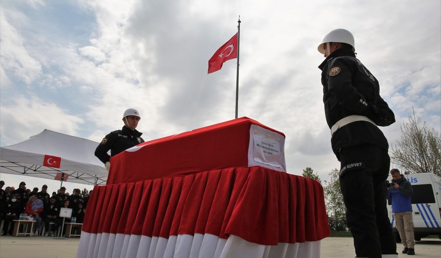 Vefat eden polis memuru son yolculuğuna uğurlandı