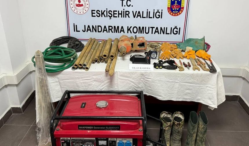Eskişehir'de Kaçak Kazıya Suçüstü