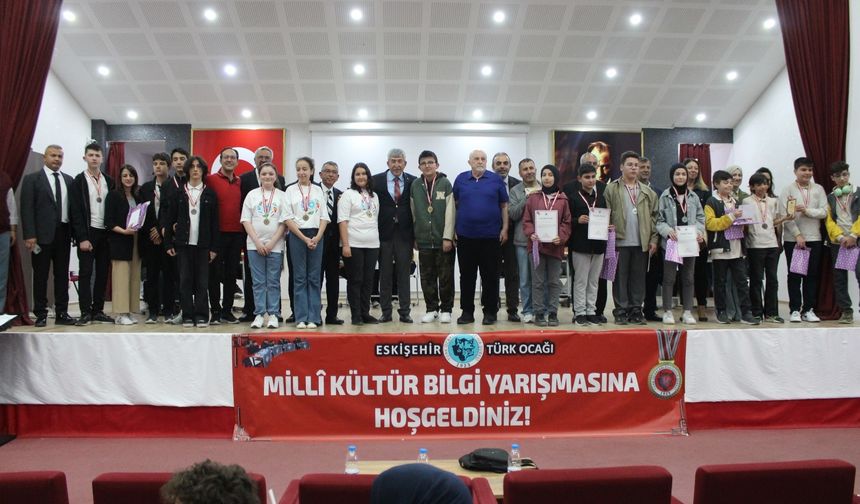 ‘2025 Millî Kültür Bilgi Yarışmaları’ muhteşem finalle gerçekleşti