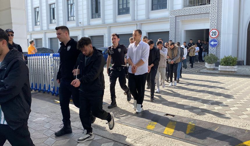 Sahte araç kiralama sitesiyle 122 kişi dolandırdılar