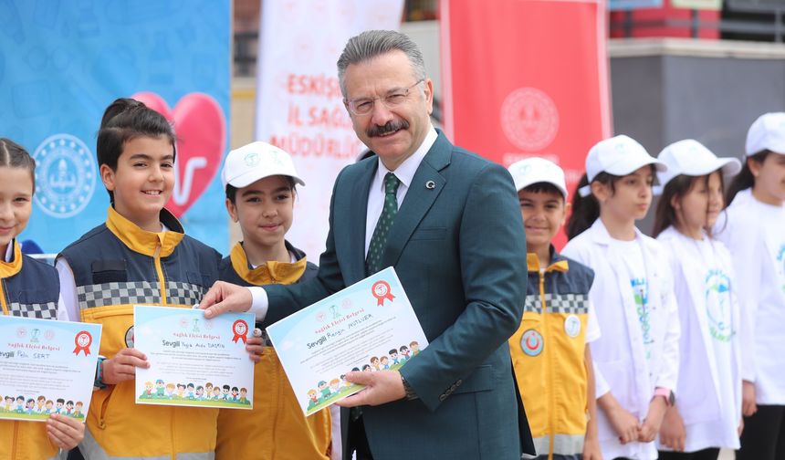"Sağlık Elçileri" Eskişehir'de Belgelendirildi