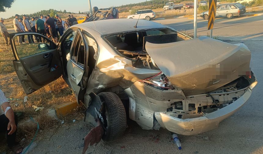 Afyonkarahisar’da trafik kazası: 9 yaralı