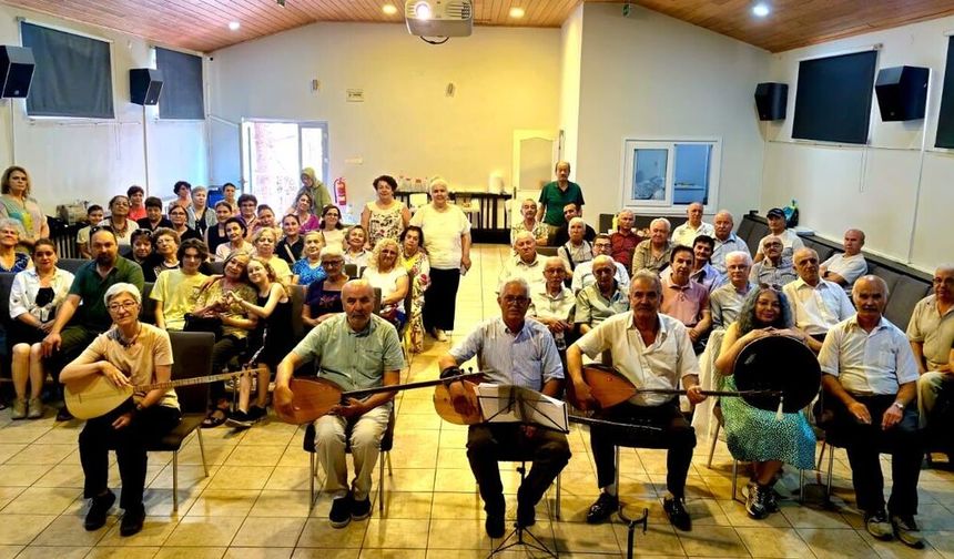 Eskişehir’de Meşk Derneği Korosu  Ali Erdoğdu’yu Türkülerle Andı