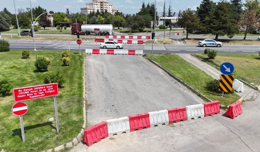 Kapatılan Tepebaşı Kavşağı’nda Deneme Süresi 18 Eylül’e Kadar Uzatıldı