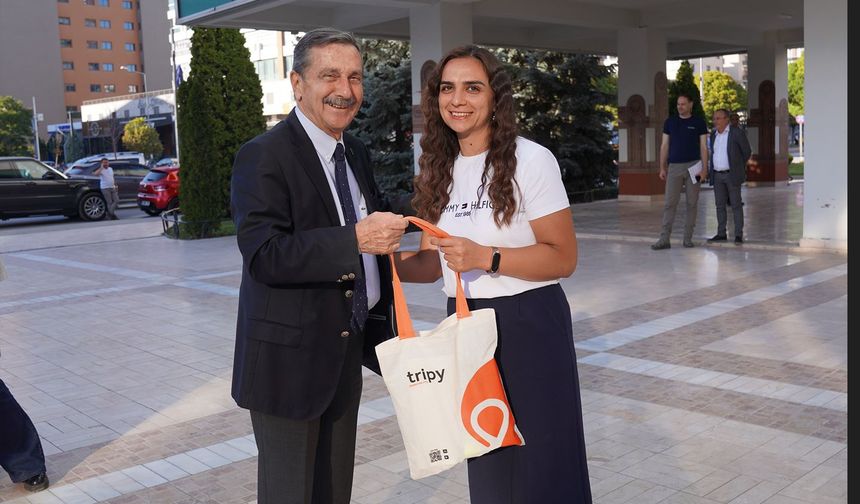 Tepebaşı Personeli Ödüllendirildi