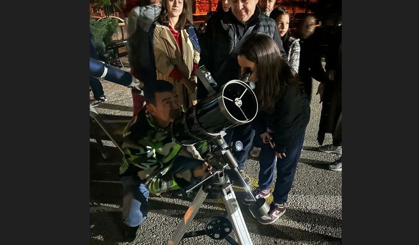 Ahmet Sezer Ortaokulu'nda Gece Gökyüzü Gözlem Etkinliği