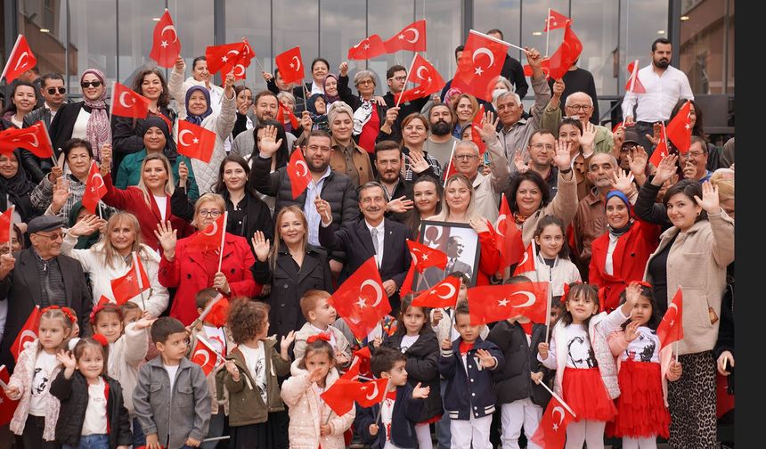Yaşasın Cumhuriyet Yaşasın Gazi Mustafa Kemal Atatürk!